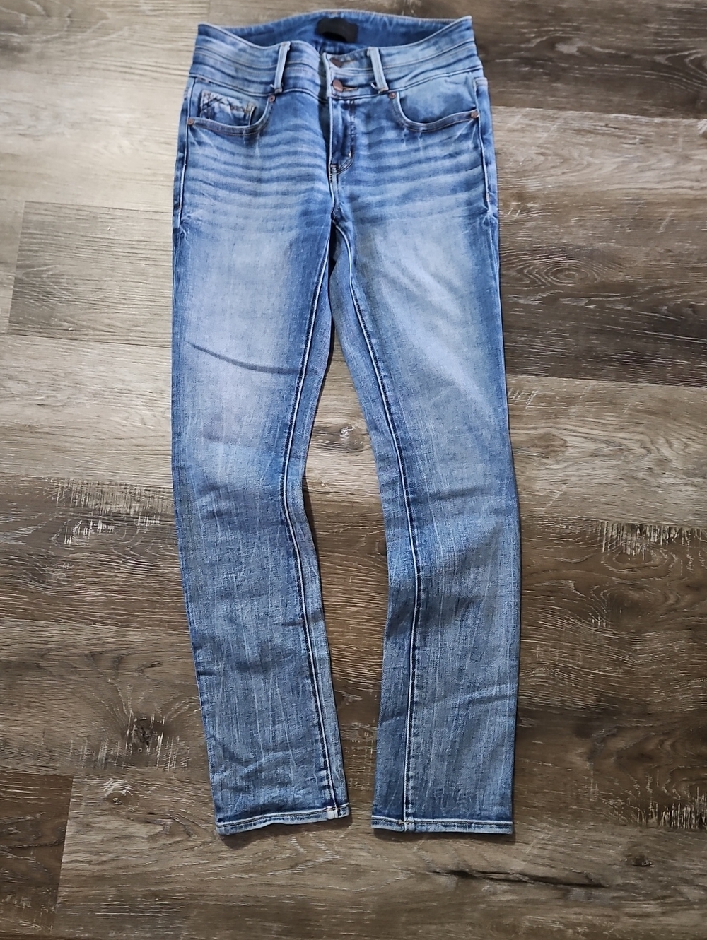 Buckle Women's Light Blue Skinny Jeans